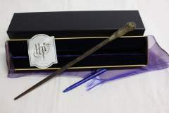 Ron Weasley's Wand w/Ollivander Box 1